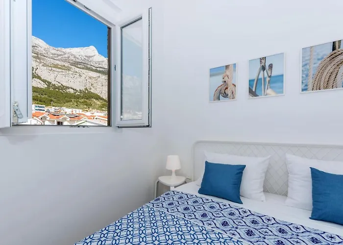 Vista Mare Apartment - 3 Bedroom, Sea View